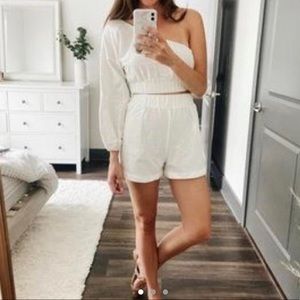 Yllw the Label White Linen Set